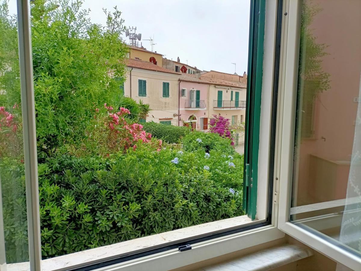 La Terrazza Nel Cuore Di Capoliveri 外观 照片
